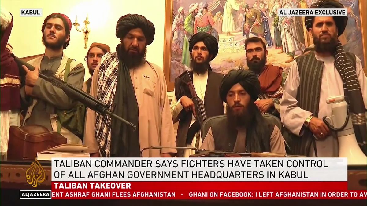 Nevídané záběry. Bojovníci Tálibánu jako průvodci prezidentským palácem
